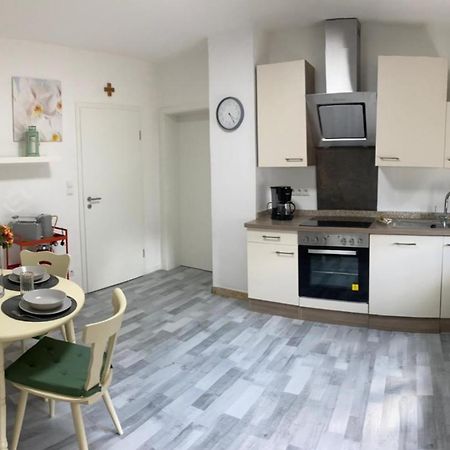 Erica Ferienwohnung Auf Dem Traumpfad Ettringen  Luaran gambar